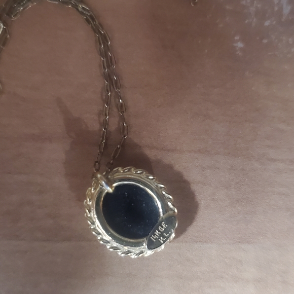 Elegant Black and Gold Jewelry Set - Picture 7 of 13